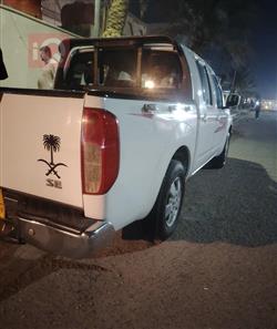 نيسان نافارا